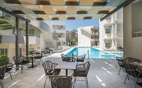 Summer Beach Hotel